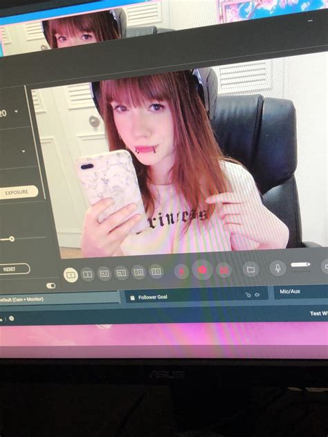 mewnii|Mewnii (u/mewwnii) .